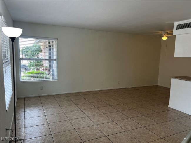 Foto del edificio - 1428 Lorilyn Ave