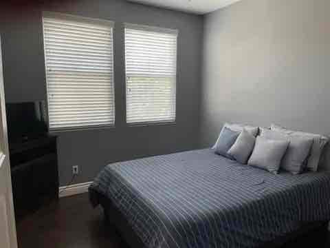 Building Photo - 42921 Avenida Amistad