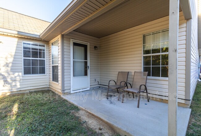 Foto del edificio - 2921 Billings Way