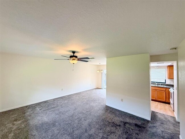 Foto del edificio - 1362 Boylan Ave