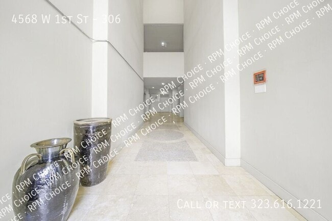 Building Photo - 4568 1st St