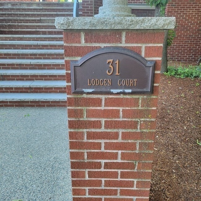 Foto del edificio - 31 Lodgen Ct
