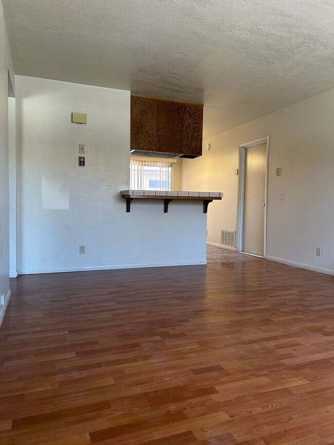 Building Photo - 208-A S Gold Canyon St