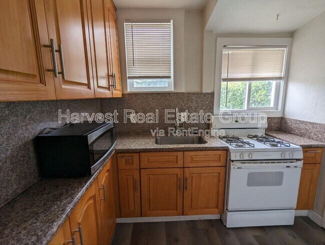 Foto del edificio - 812 E 23rd St