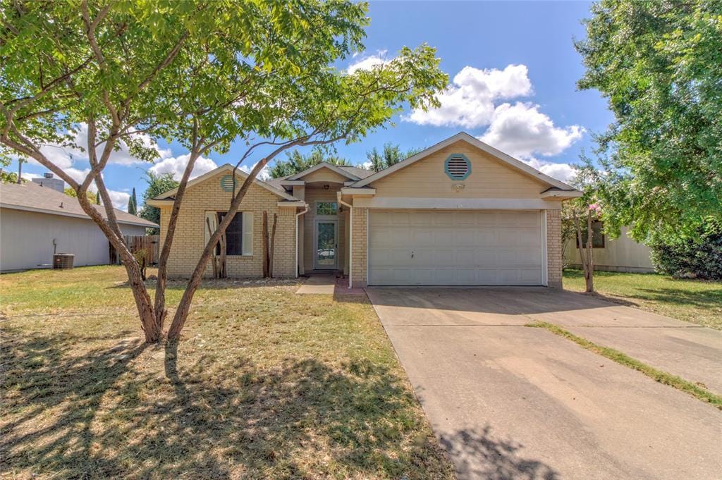 Primary Photo - 109 Azalea Dr