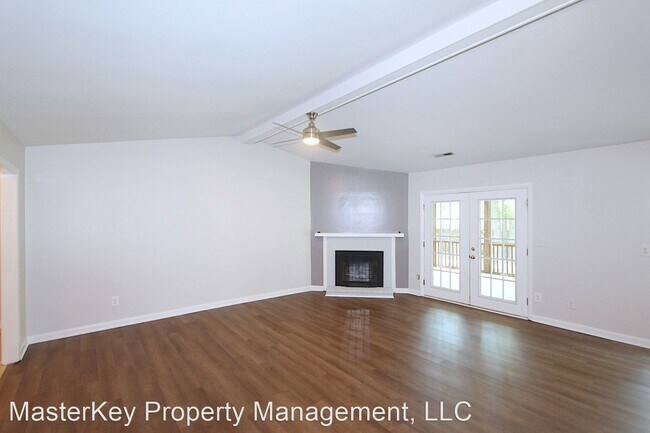 Building Photo - 3 br, 2 bath House - 1610 Burnley Dr