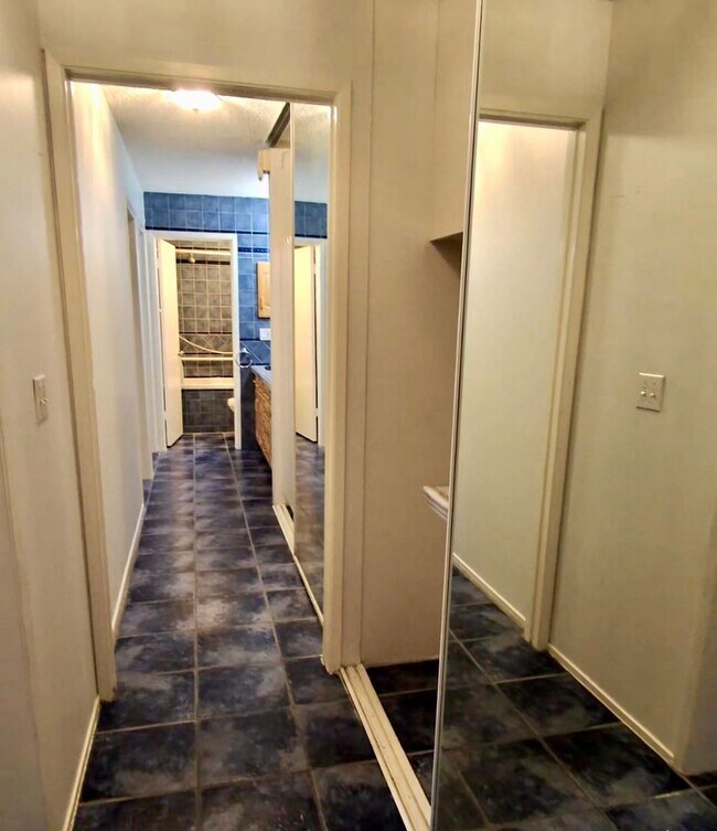Foto del edificio - Watergate Garden Condo | 2 Bed, 2 Bath wit...