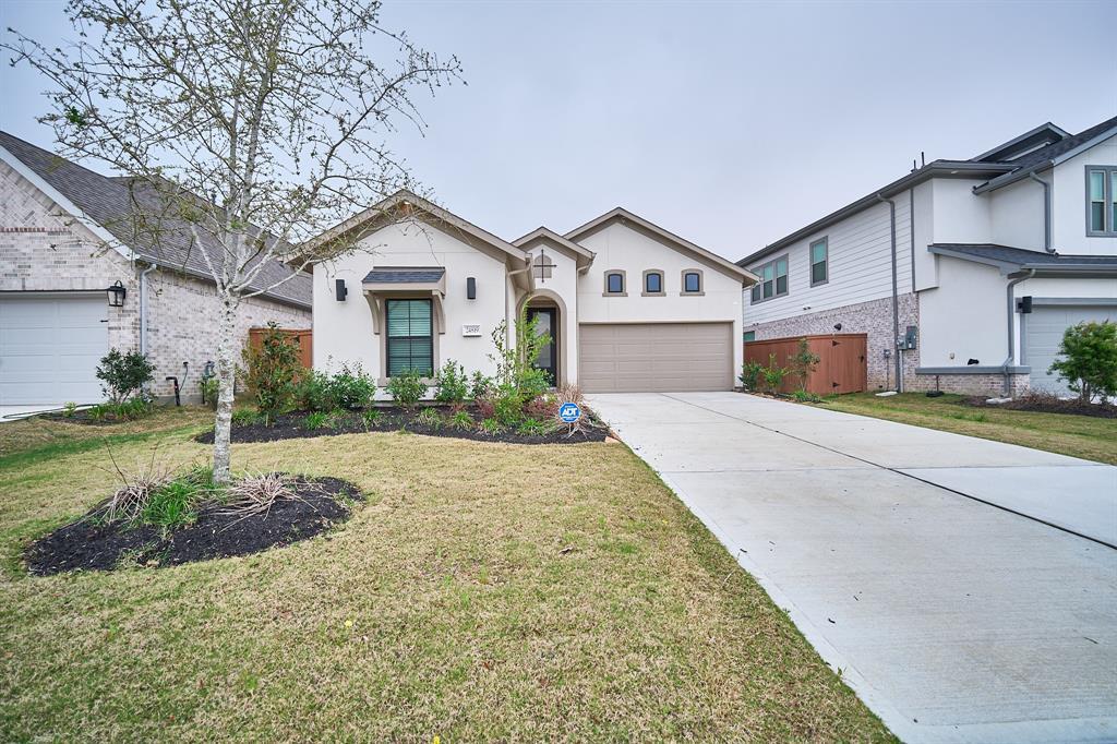 Foto principal - 24819 Yellow Spruce Cir