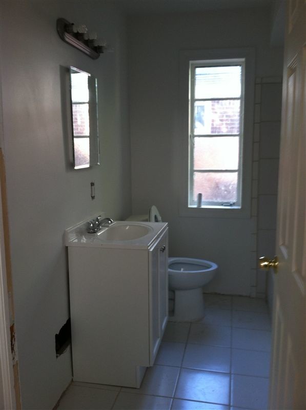 Foto del edificio - 3 br, 1.5 bath House - 19950 Burt Rd