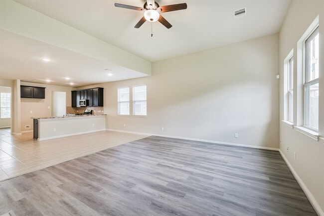 Building Photo - 12638 Silver Winter Trl