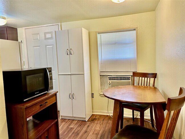 Foto del edificio - 4178 County Rd 348