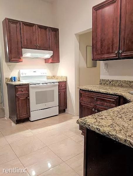 Foto del edificio - 3 br, 1 bath House - 1922 15th Ave S