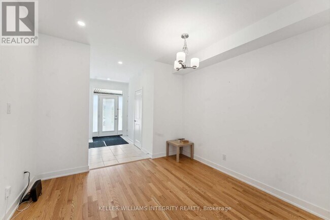 Building Photo - 330 Makobe Ln