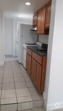 Building Photo - 104 Beacon St
