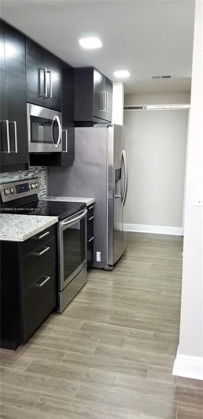 Primary Photo - 9603 SW 138th Ave