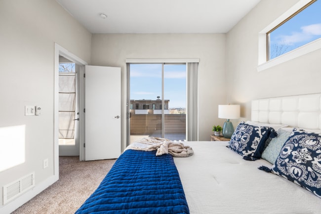 Photo - 2144 Decatur St Townhome