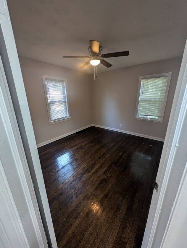 Dormitorio - 4488 W 150th St