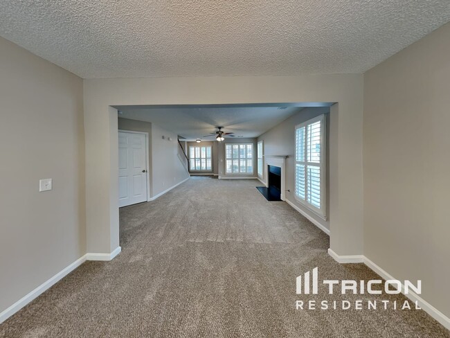 Foto del edificio - 230 Ridge Pointe Dr