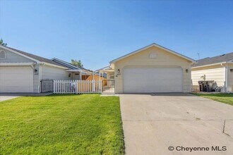 Building Photo - 4505 E 13th St