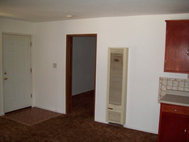 Building Photo - 3741 Aspen Ave