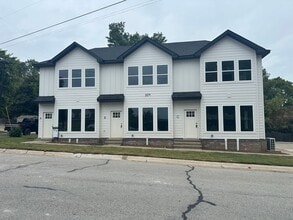 Building Photo - 309 E 3rd St