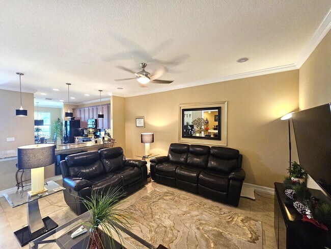 Building Photo - 6144 NW Argyll Ln