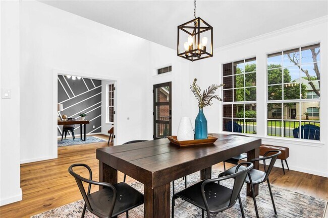 Building Photo - 9309 La Puente Dr