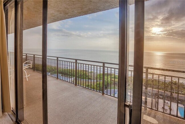 Building Photo - 7600 Bayshore Dr