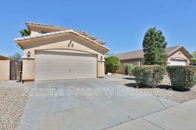 Building Photo - 546 S 167th Ln