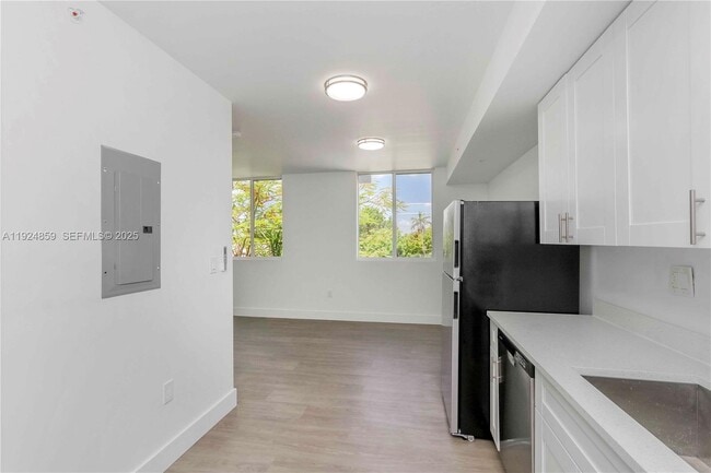 Foto del edificio - 1620 NW 18th St