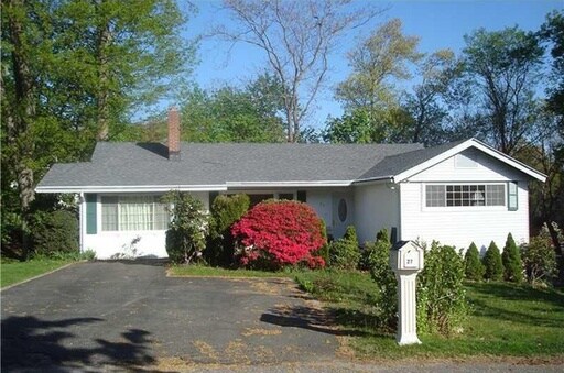 Building Photo - 27 Silver Beech Rd