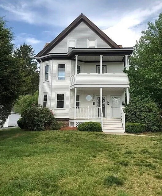 Foto principal - 251 Washington St