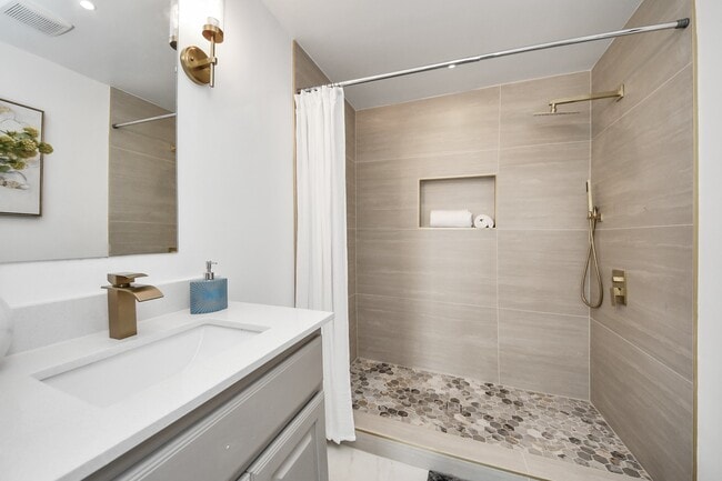 Foto del edificio - 4215 Eli St