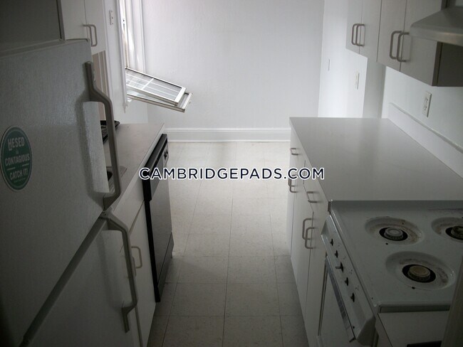 Building Photo - 20 Chauncy St
