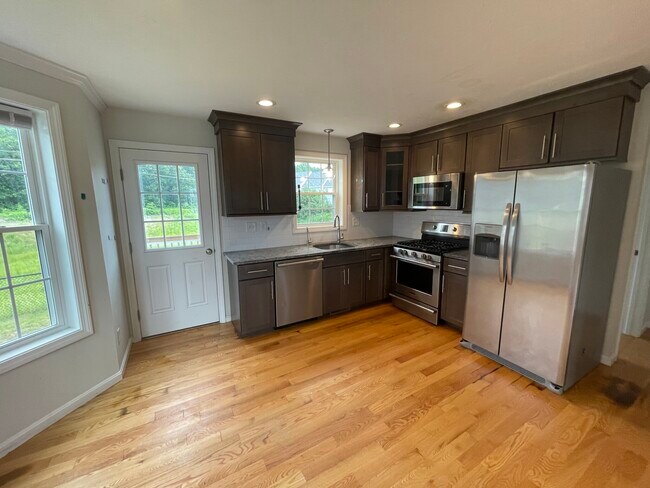 Building Photo - 35 Riley Rd