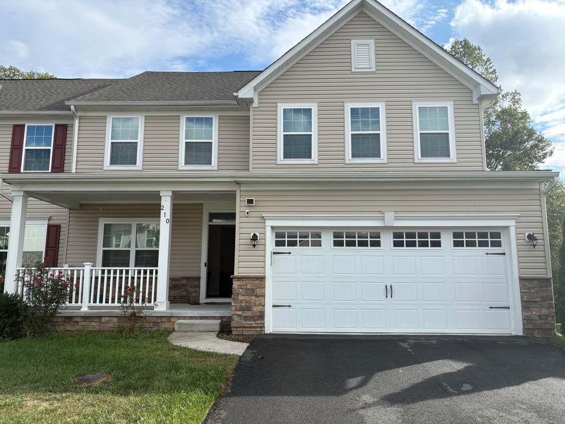 Home Elevation - 210 Felix Dr