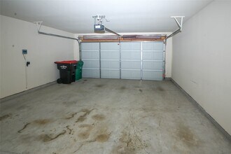 Building Photo - 14910 Hope Hills Ln