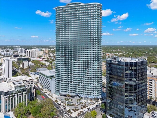 Foto del edificio - 400 Central Ave