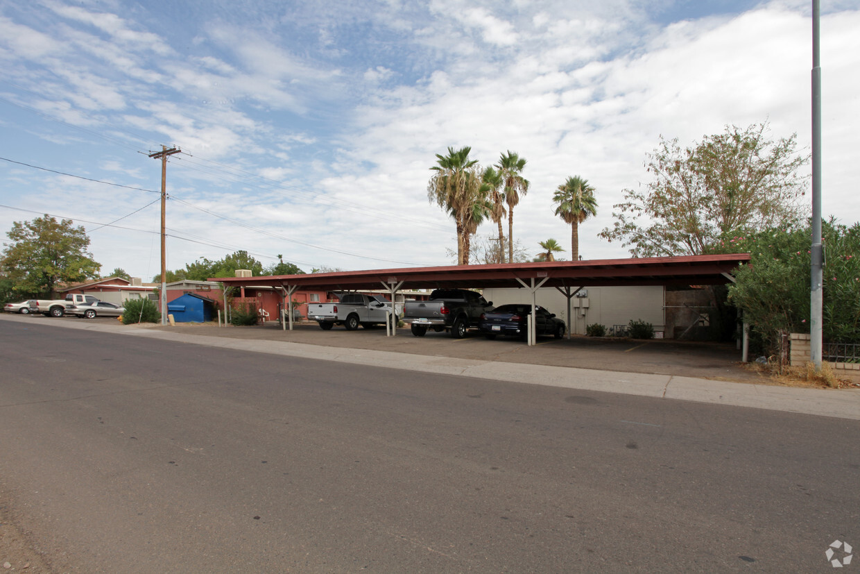 Foto del edificio - Chandler Oasis Apartments