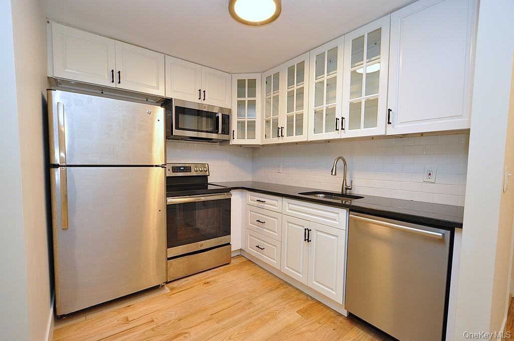Foto principal - 407 Woodland Hills Rd