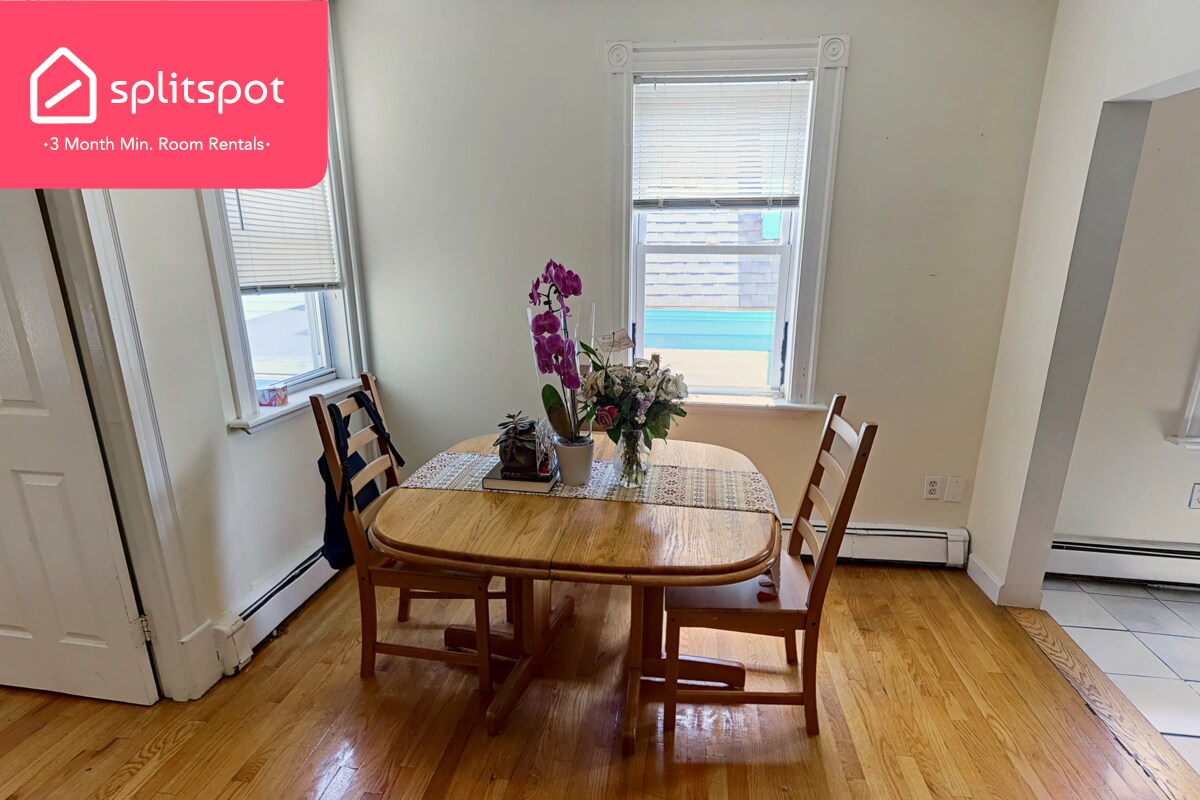 Private room in 3 bedroom Somerville Apart... Apartment for Rent in