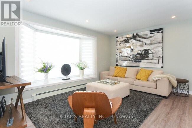 Photo du bâtiment - 1144 Minnetonka Rd