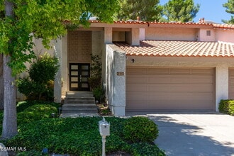 Building Photo - 777 N Valley Dr
