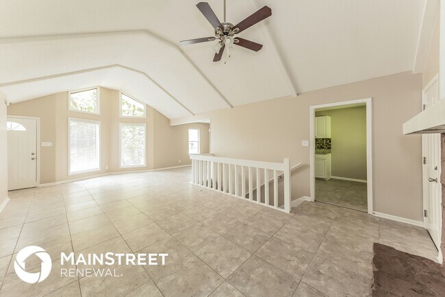 Foto del edificio - 4246 Centerwood Dr