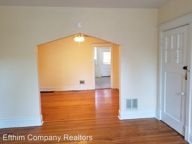 Building Photo - 5231 Bancroft Ave