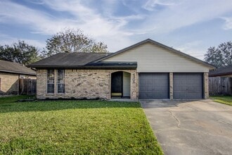 Building Photo - 4305 Fairway St
