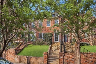 Building Photo - 2023 Belmont Rd NW