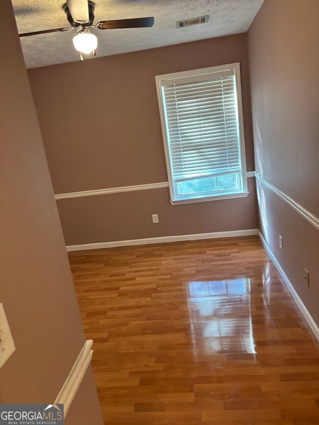 Building Photo - 2987 Fields Dr