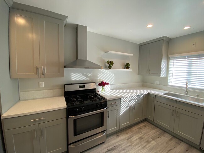 Cocina - 1707 Barry Ave