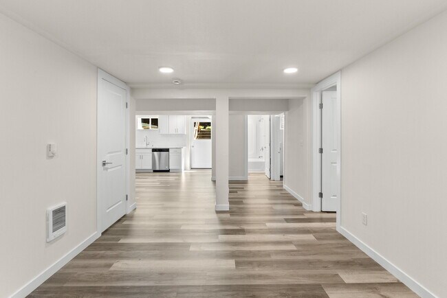 Foto del edificio - 2843 Harold Dr SE